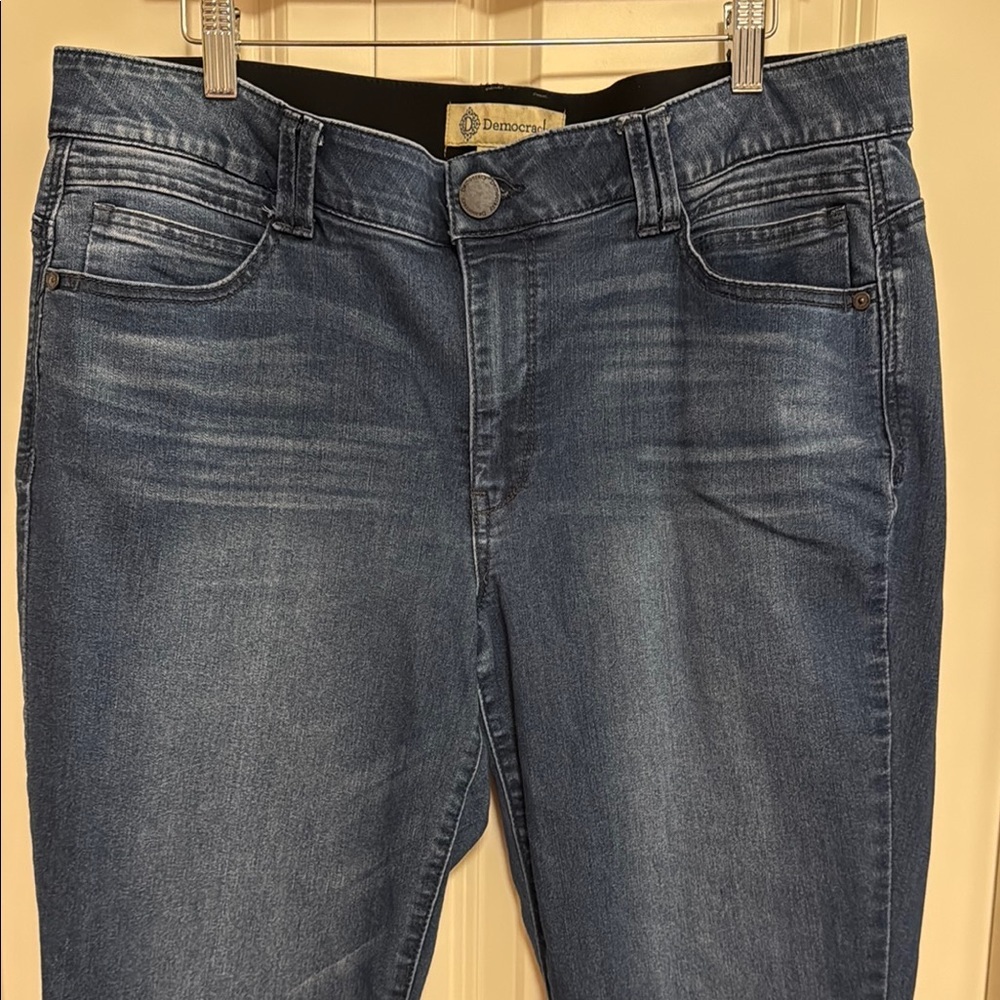 Democracy Blue Ankle Cropped Skinny Jeans - Picture 3 of 10